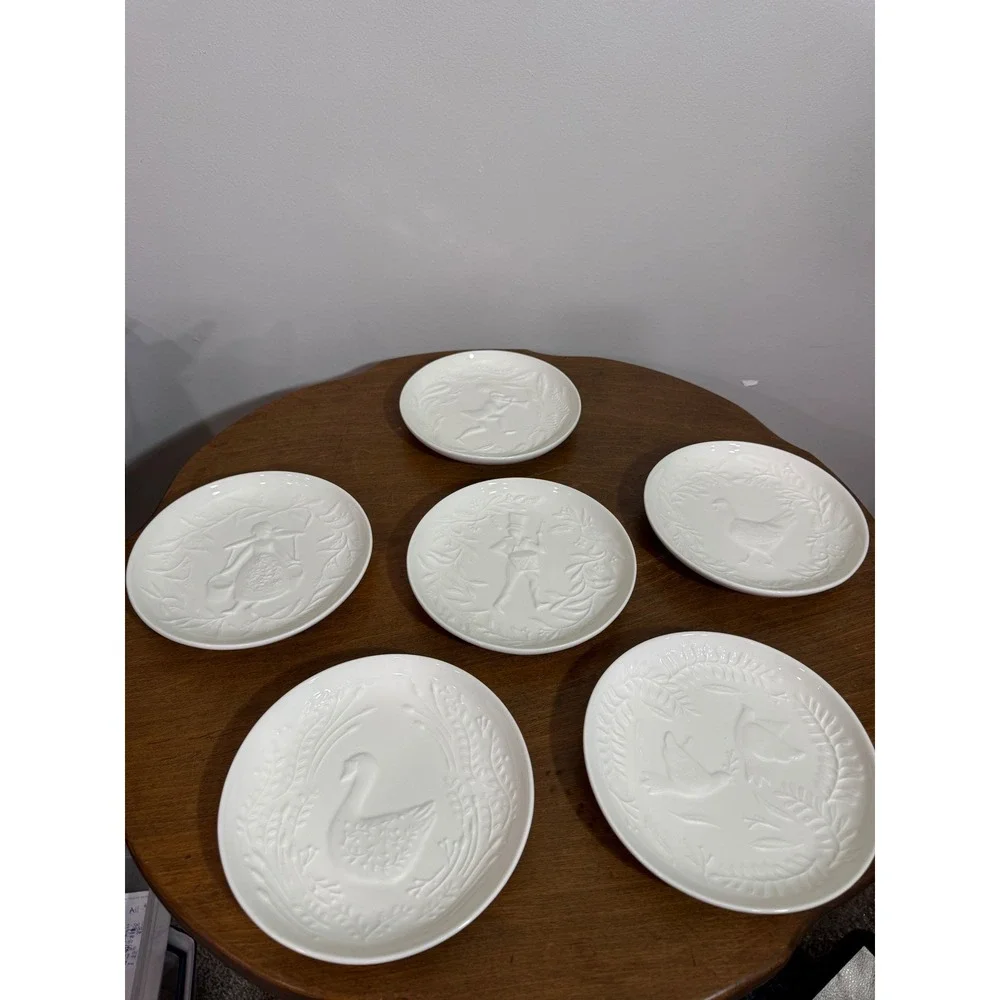 West Elm 12‎ Days of Christmas White Ceramic Dessert Appetizer Plates Embossed